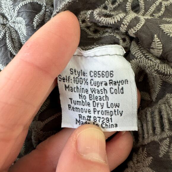 Johnny Was Grey Embroidered Top - Picture 11 of 11